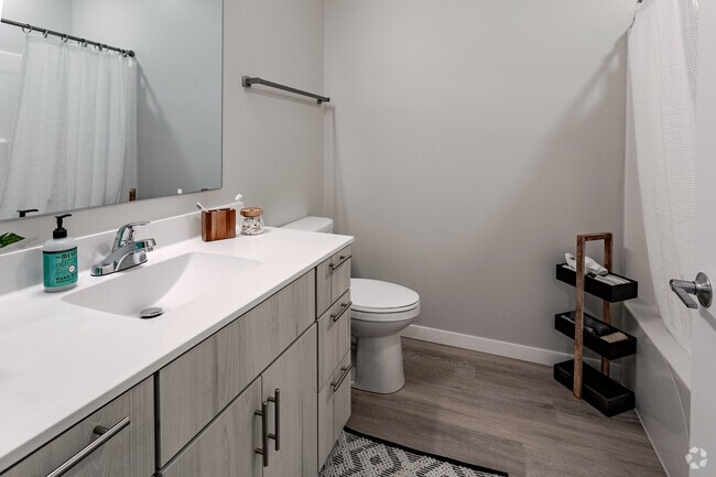 1BR, 1BA - Aquila - Townline Apartments (new)