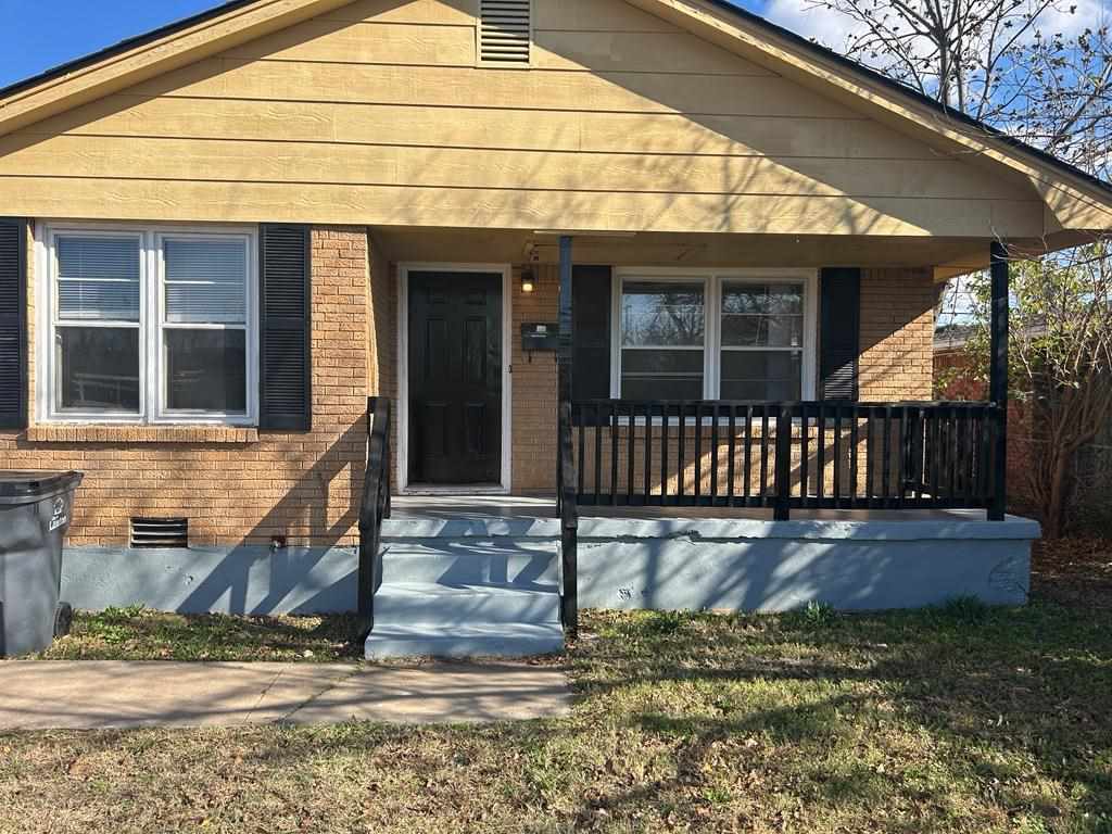 Foto principal - 2811 NW 21st Pl