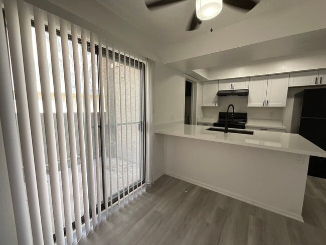 Photo - Townhome - newly remodeled kitchen - priva...