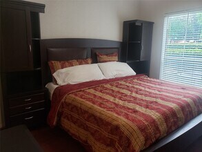 Building Photo - 1330 Old Spanish Trl