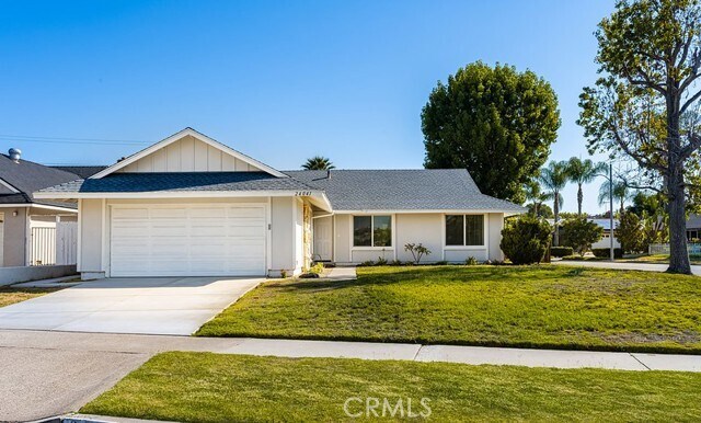 Foto principal - 24041 Gemwood Dr