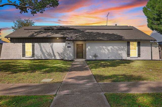 Primary Photo - 1203 Edgewood Dr