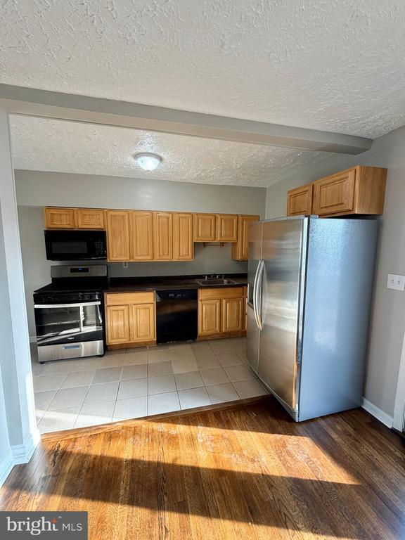 Foto del edificio - 3413 Wallford Dr