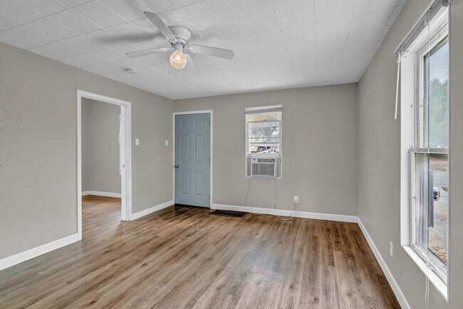 Foto del edificio - 511 W 2nd St - Cedar Falls