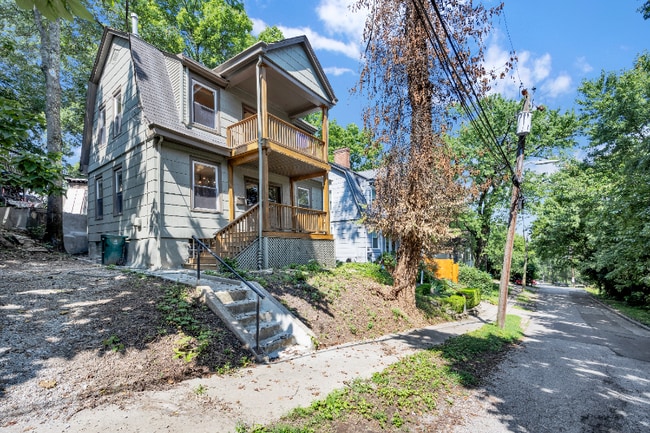 Building Photo - 3033 Marshall Ave