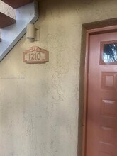 Building Photo - 1210 Coral Club Dr