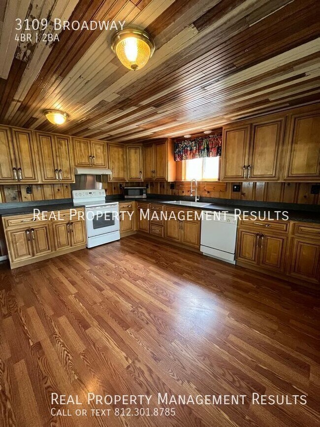 Foto del edificio - 4 Bedroom, 2 Bath House West Side near USI