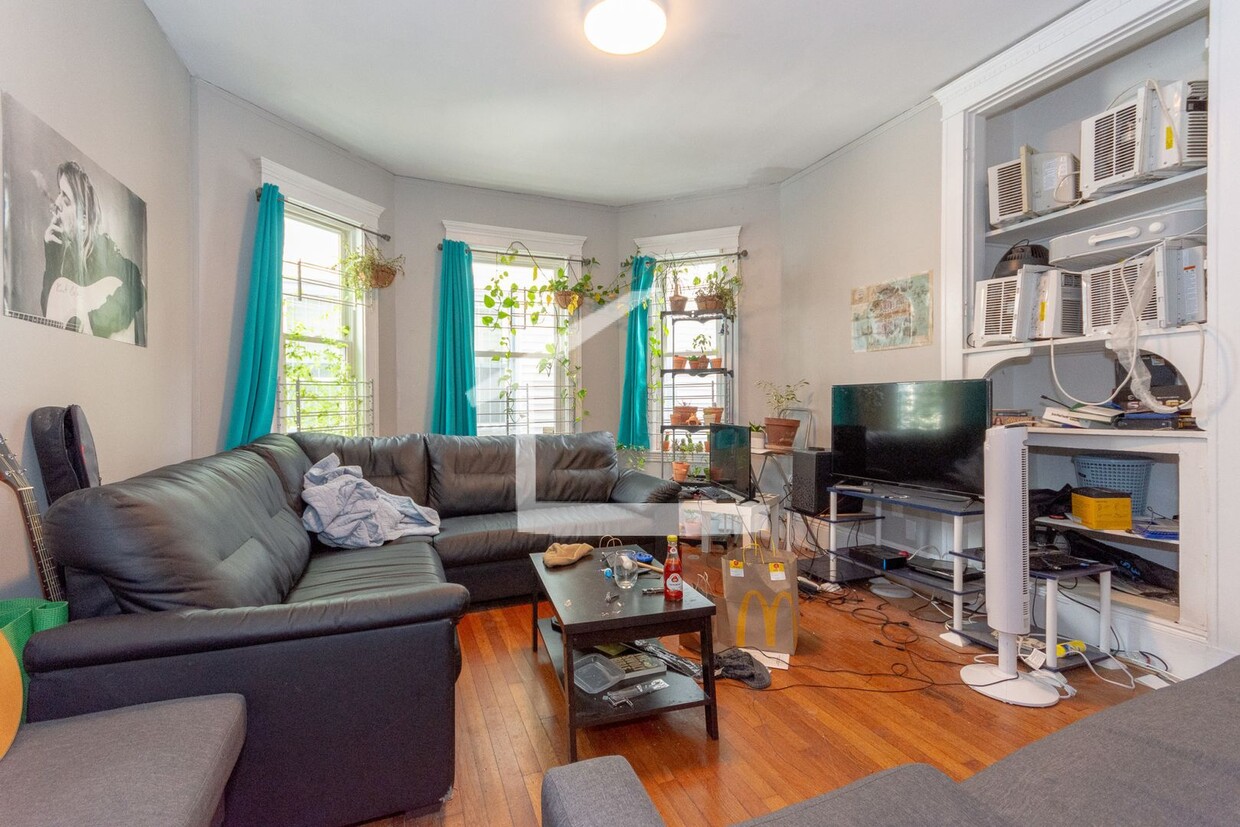 Primary Photo - HOT ALLSTON LISTING!!!!