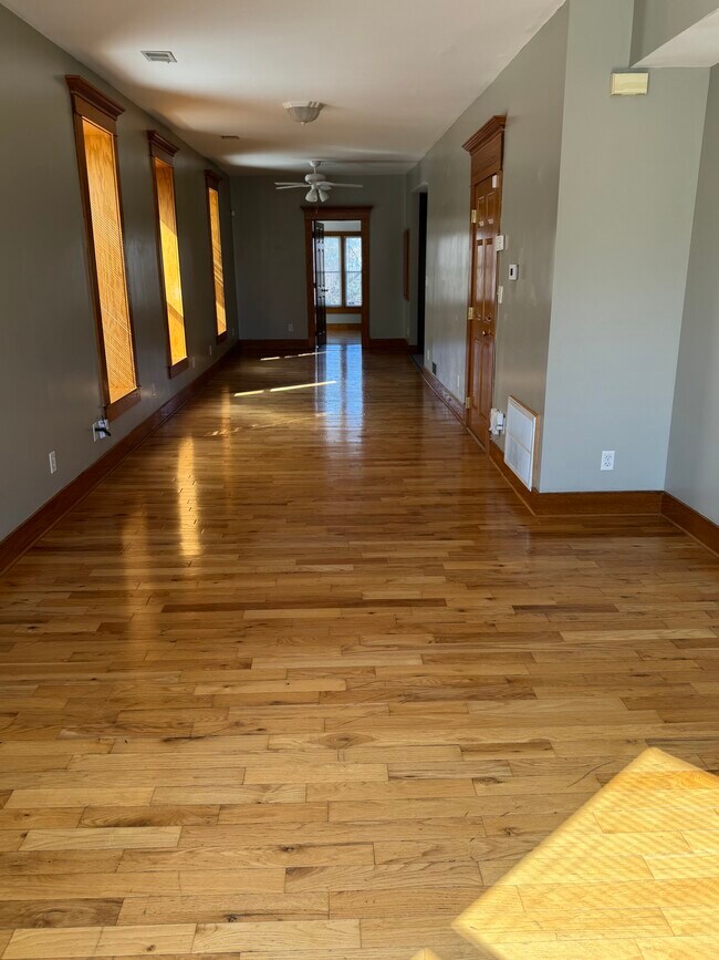 Foto del edificio - 504 Bellefontaine Ave