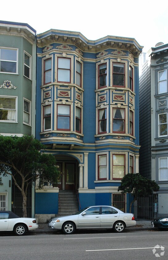 Primary Photo - 1963 Oak St