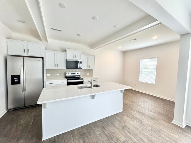 Foto del edificio - NEW Single Family Home - 2.5 Miles to I-85/Minutes from Downtown Salisbury