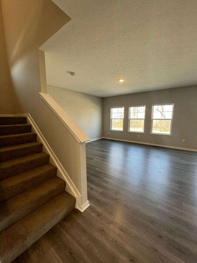 Foto del edificio - 4-Bedroom Home for Rent in Pickerington
