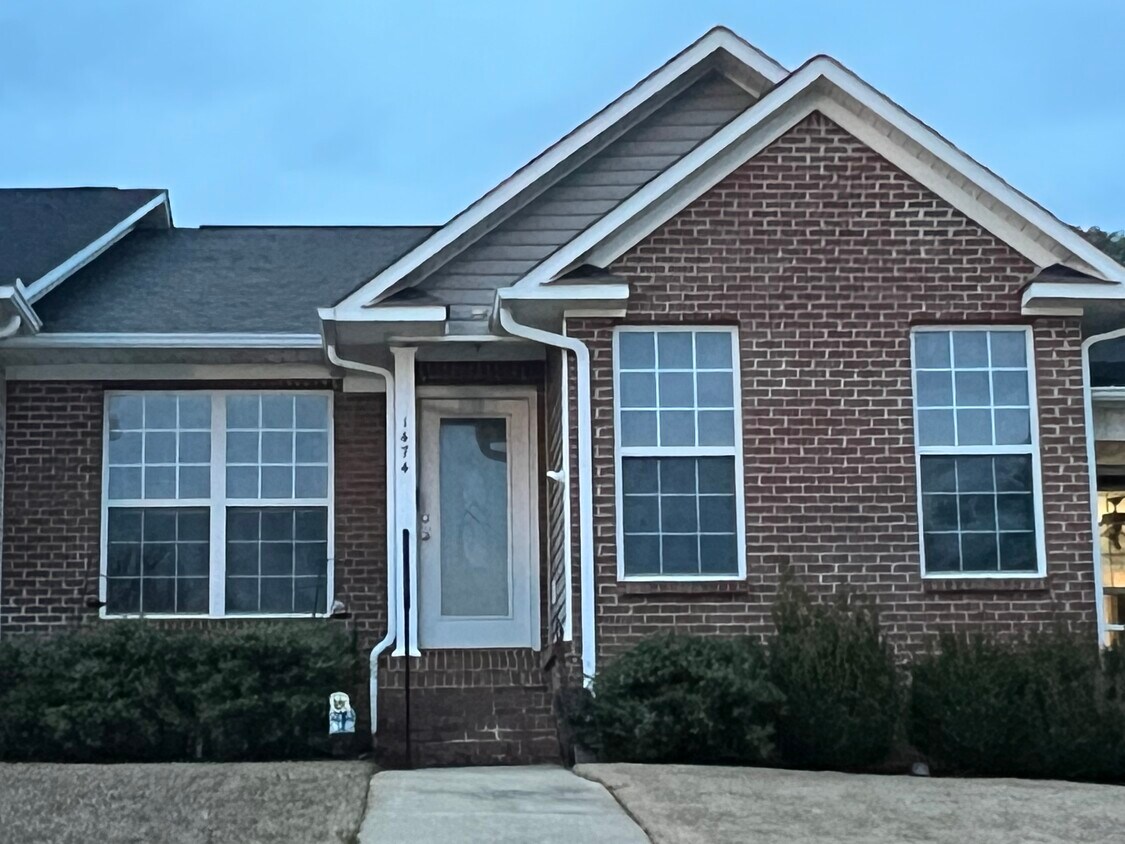 Primary Photo - 1474 Bailee Way SW