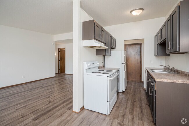 2 habitaciones, 1 baño - 1000 pies cuadrados - Cocina - Cedar Crest Apartments