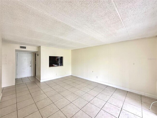 Foto del edificio - 2830 Somerset Park Dr