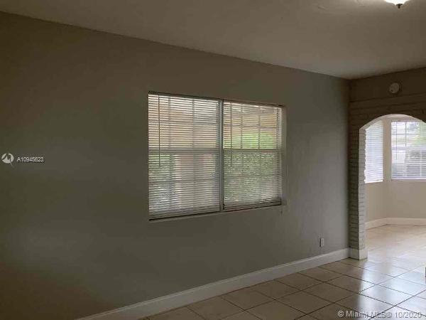 Building Photo - 2621 Fletcher Ct