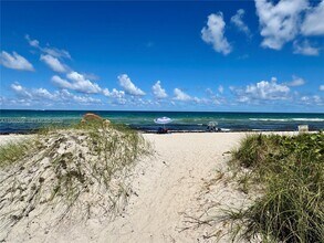 Building Photo - 9225 Collins Ave