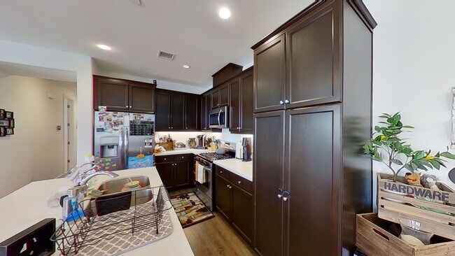 Building Photo - 2bd/2ba Townhome in Vineyard Village HOA