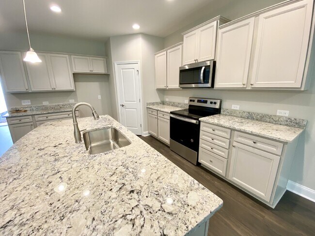 Building Photo - Three Bedroom Home in Malind Bluff!