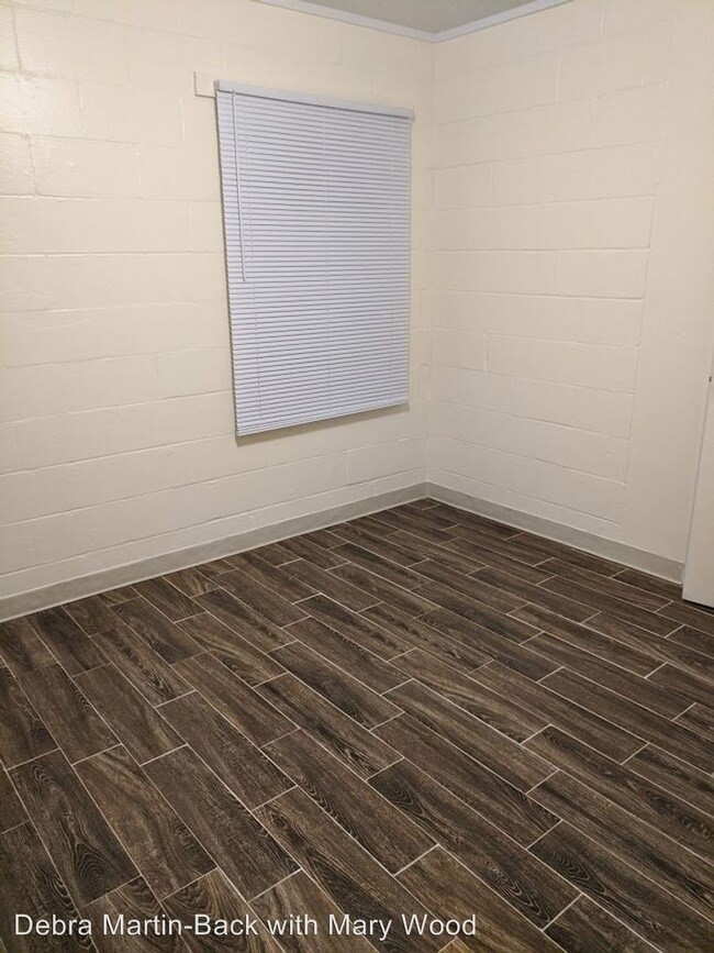 Foto del edificio - 2 br, 1 bath House - 1313 SE 3rd Avenue