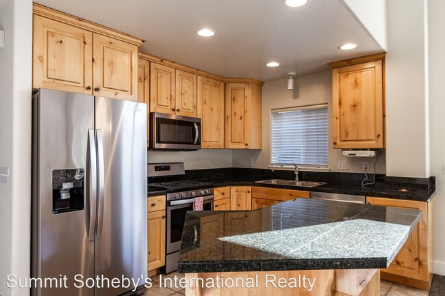Building Photo - 3 br, 2 bath House - 5140-A Cove Canyon Drive