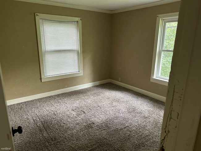 Building Photo - 3 br, 1 bath House - 200 Maywood Avenue