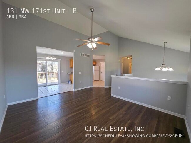 Building Photo - 131 NW 171 Rd