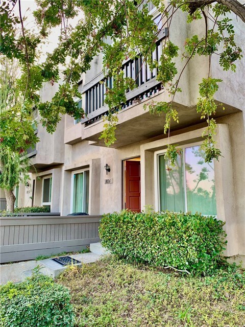 Building Photo - 1826 Rainbow Terrace Ln