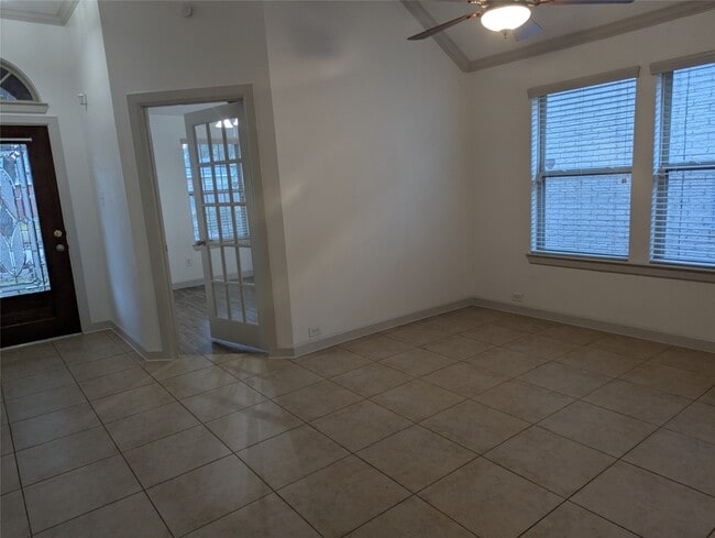 Foto del edificio - 3651 Raintree Village Dr