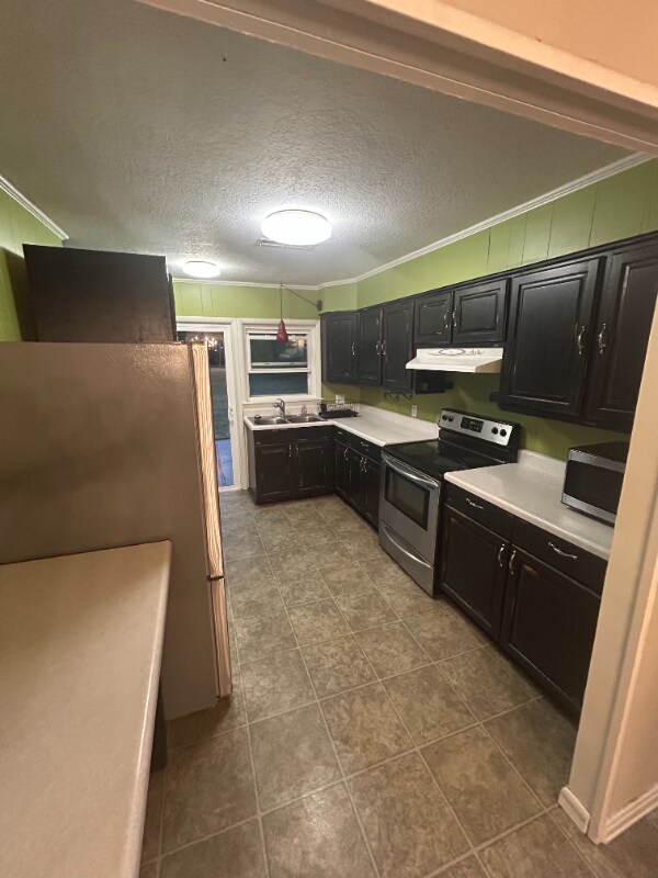 Foto del edificio - 2121 W Wedington Dr