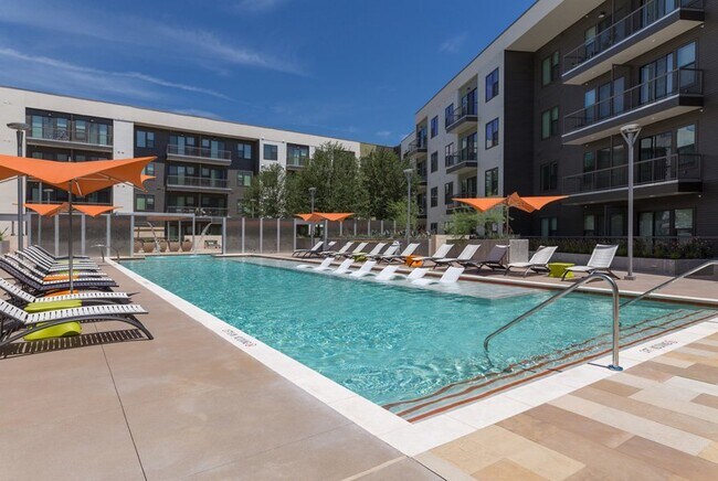 Building Photo - 33 x 58 = Rent this 2 Bed Apartment.