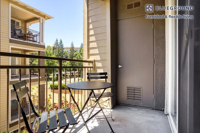 Building Photo - 1700 Botelho Dr