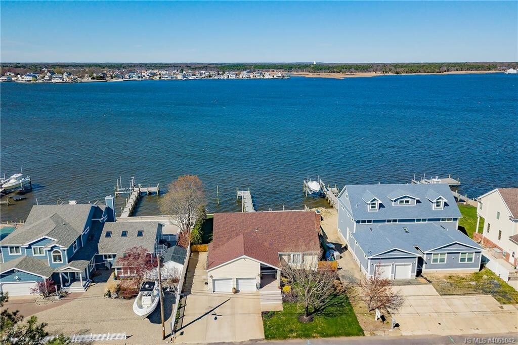Primary Photo - 310 Cambourne Dr