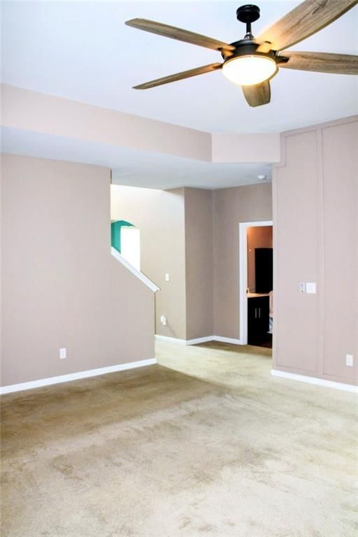 Building Photo - 30 Hillside Oak Ln