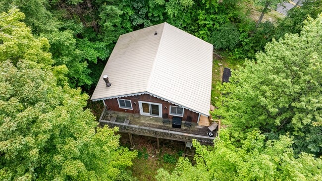 Building Photo - 51 White Birch Dr