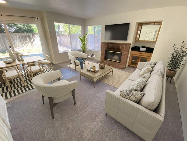 Building Photo - Advent - Beautiful & Bright Updated Home W...