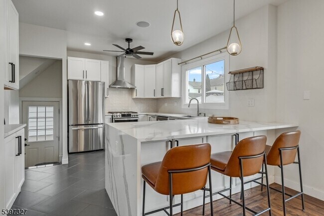 Foto del edificio - 45 Clark Ave