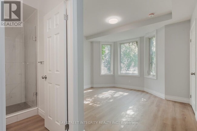 Building Photo - 459 Palmerston Blvd