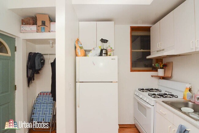 Foto del edificio - 1307 N Greenview Ave
