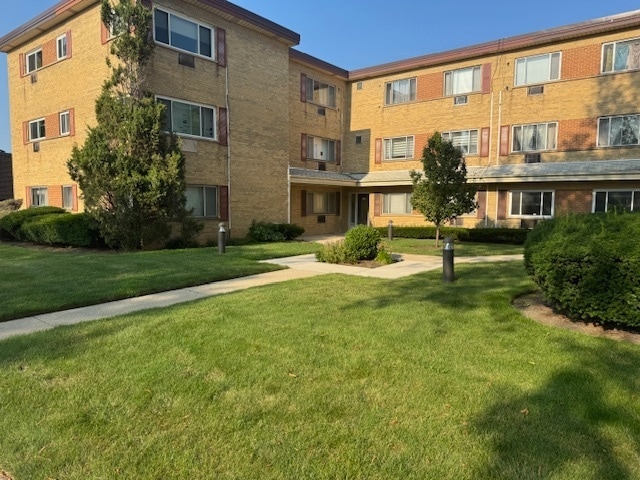 Building Photo - 9207 Skokie Blvd