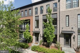 Building Photo - 42336 Zebulon Sq