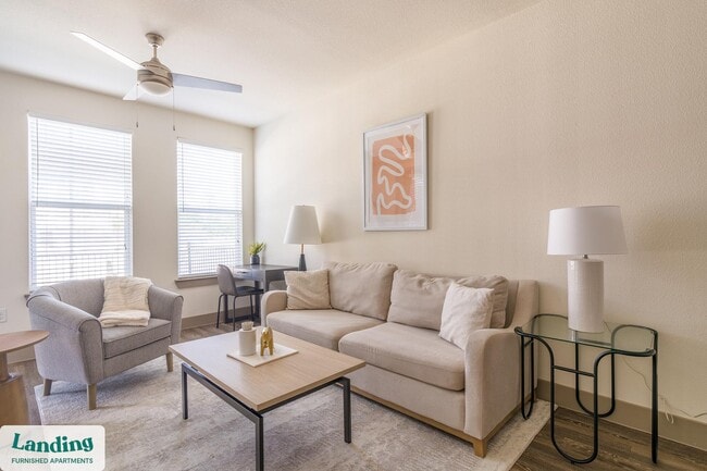 Building Photo - 300 Enclave Dr