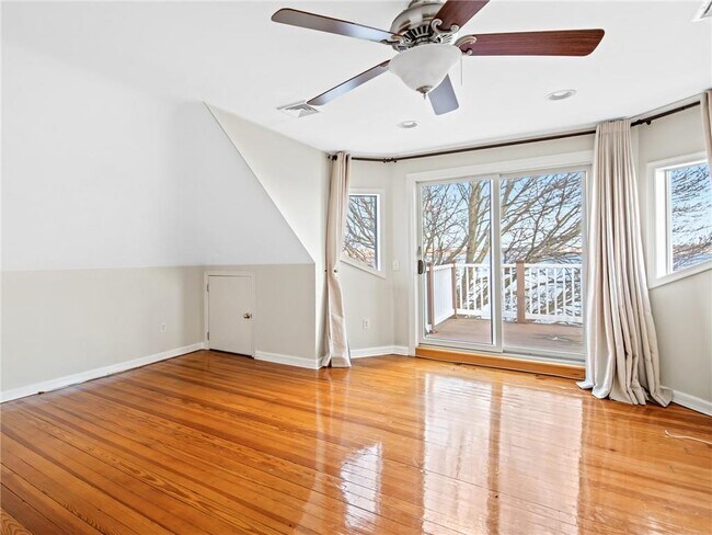 Building Photo - 22 Hudson Pl