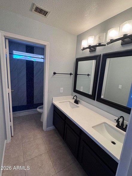 Building Photo - 1305 W Villa Maria Dr