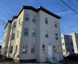 Building Photo - 131 5th St