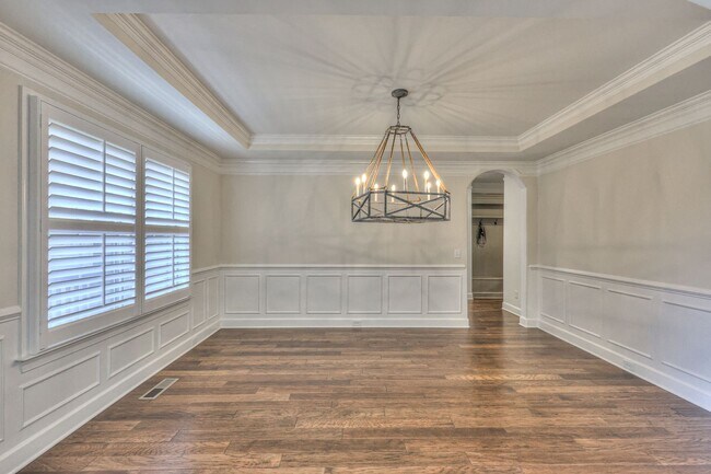 Foto del edificio - Beautiful 5BR Home in a great neighborhood
