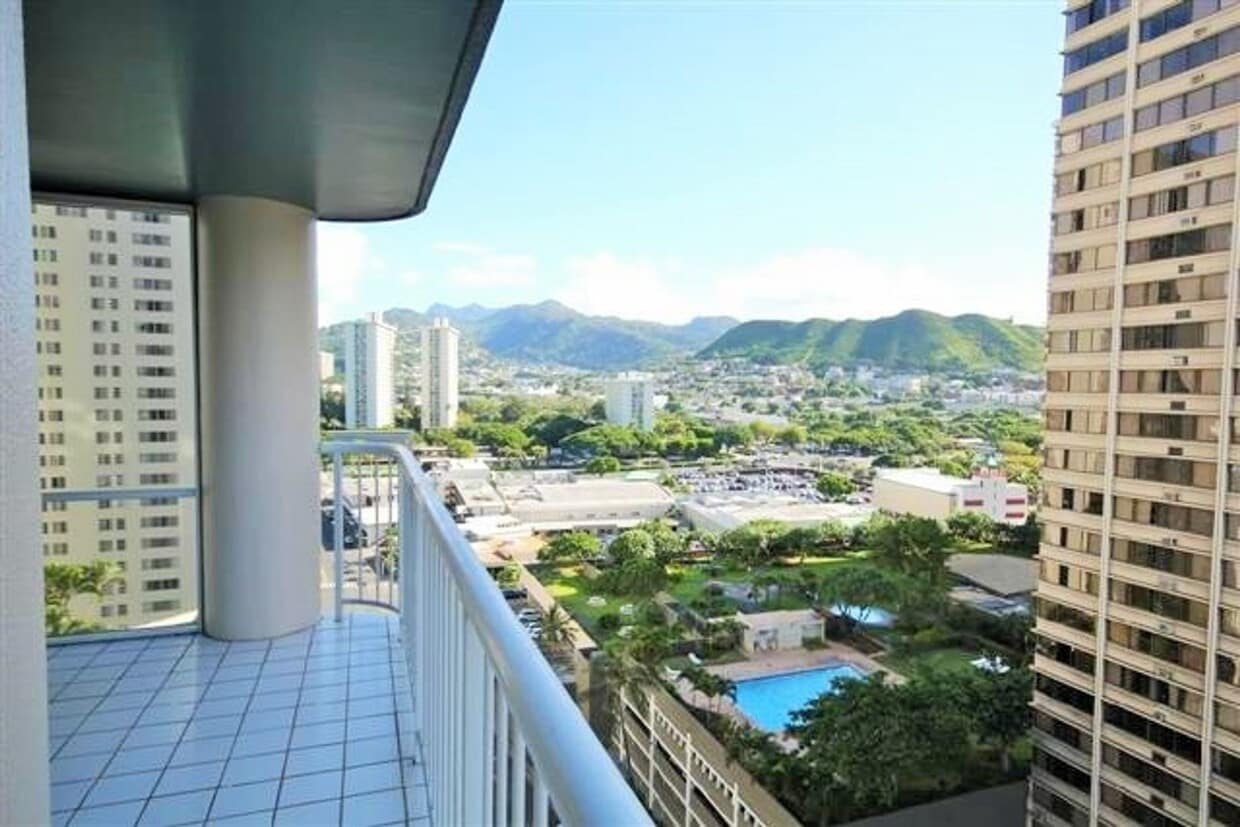 NEWLY RENOVATED-Spacious 1 Bedroom, 1 Bathroom, 1 Parking in Honolulu Park Place! - NEWLY RENOVATED-Spacious 1 Bedroom, 1 Bathroom, 1 Parking in Honolulu Park Place!