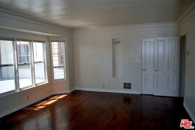 Building Photo - 3921 W Adams Blvd
