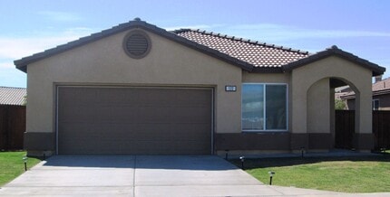 Building Photo - 172 Sampson