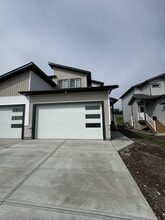 Building Photo - 7822-7891 91 St